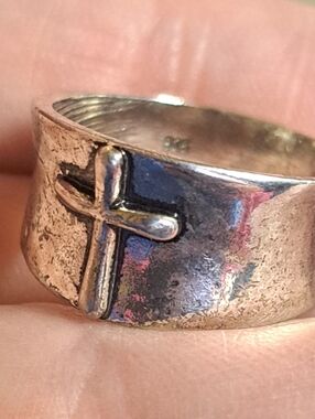 Beautiful Distressed Cross Ring Sterling Silver 925 Wide Band Ring  Size 8